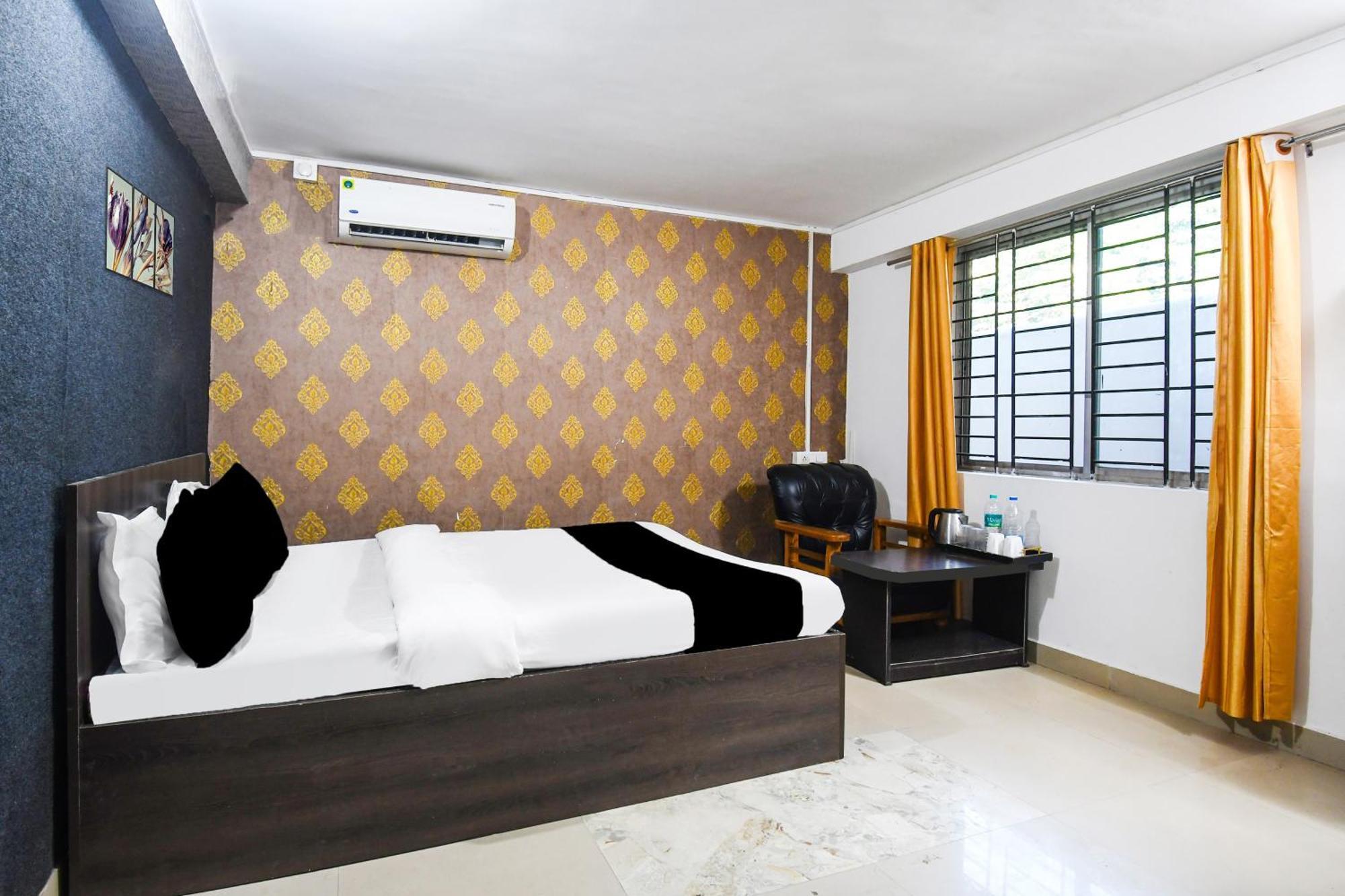 Super Hotel O Champasari Siliguri Formerly Four Fox Suits Panchanai Exterior photo
