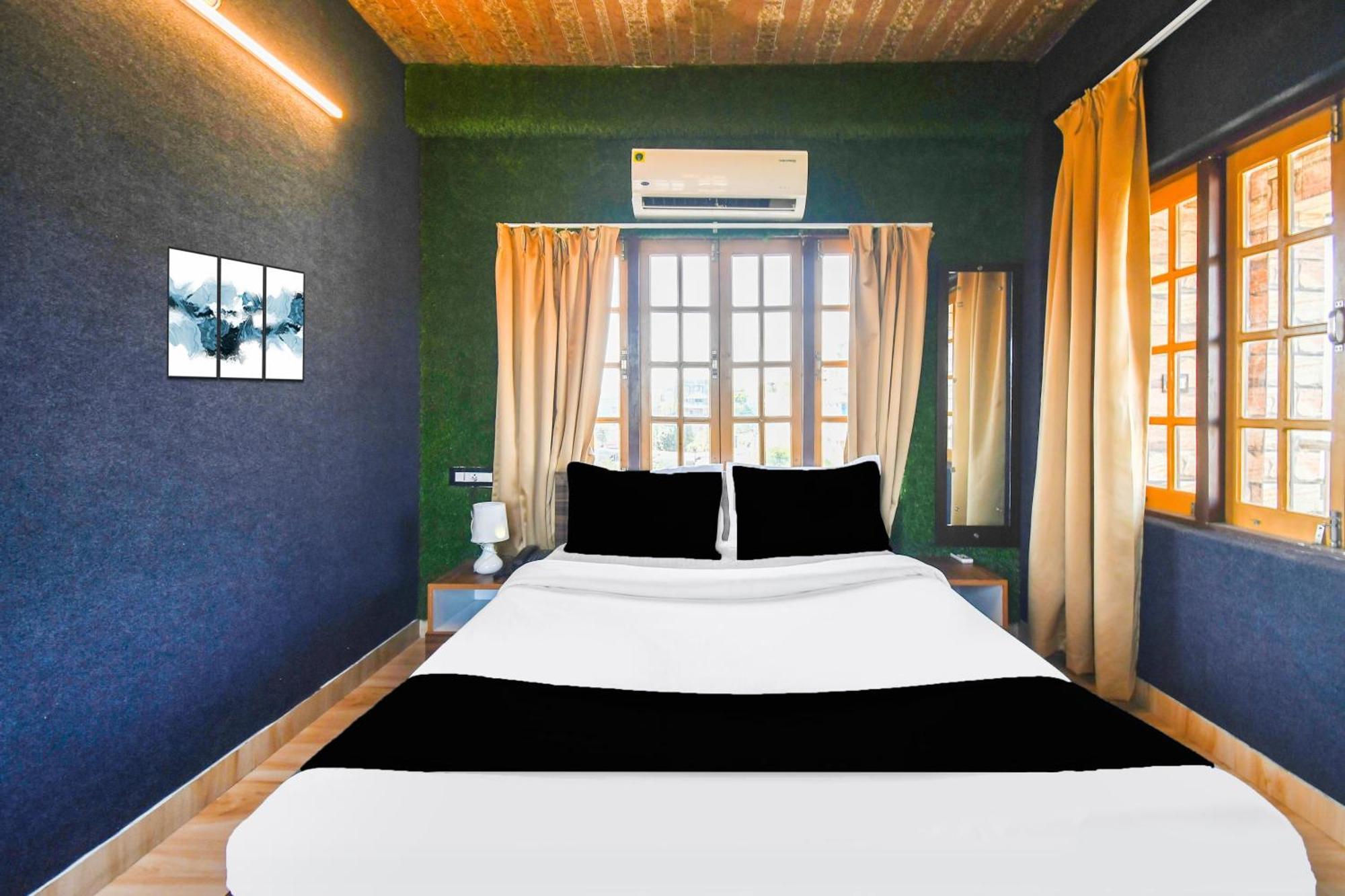Super Hotel O Champasari Siliguri Formerly Four Fox Suits Panchanai Exterior photo