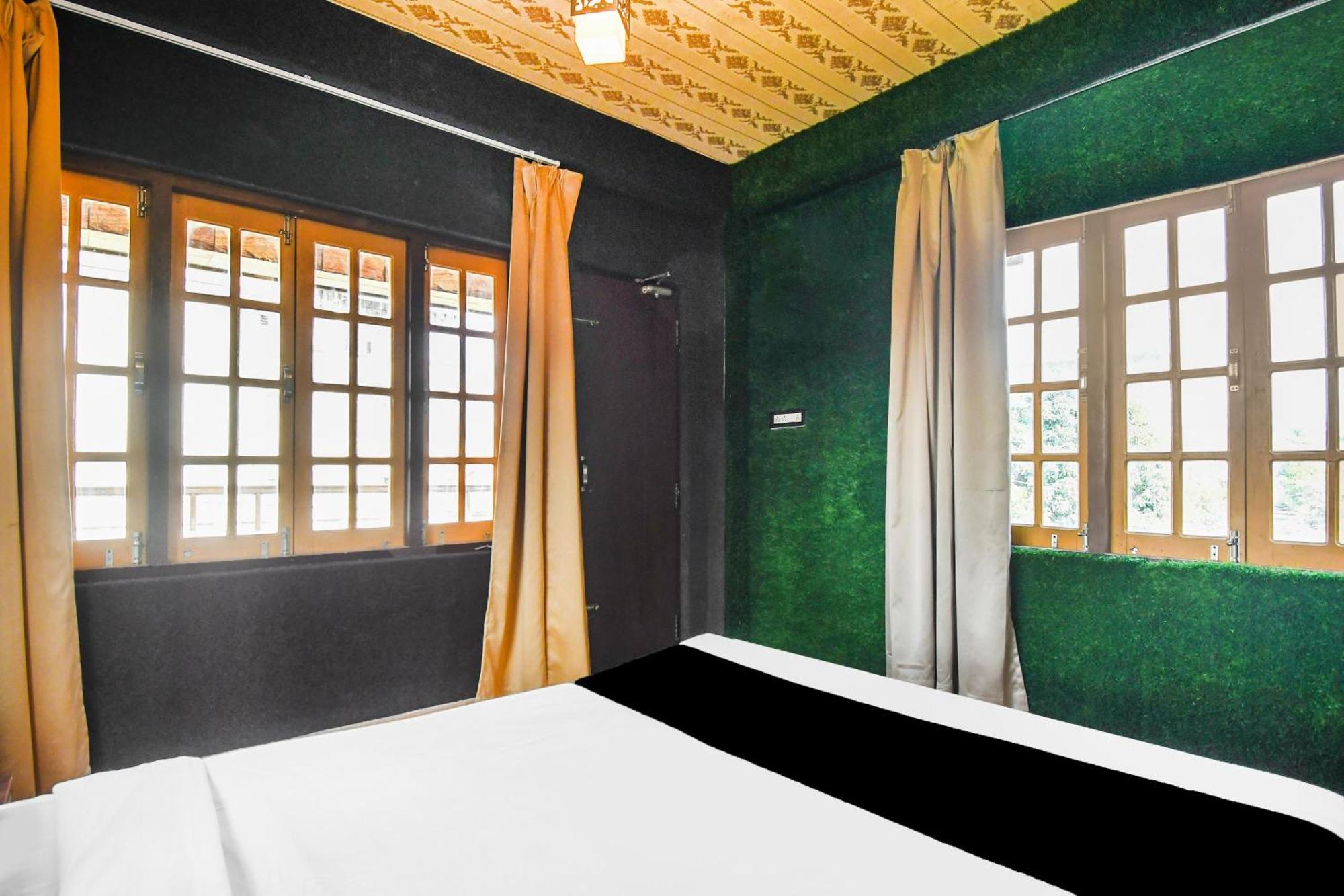 Super Hotel O Champasari Siliguri Formerly Four Fox Suits Panchanai Exterior photo